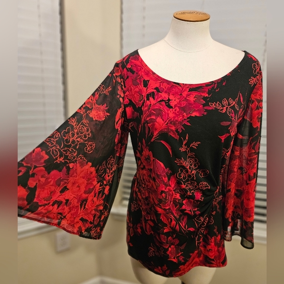 North Style Floral Blouse Small - Picture 2 of 6